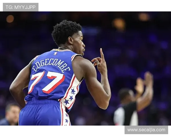 埃奇库姆高效发挥全场14中9 三分球三投命中带领球队取得胜利 埃奇库姆高效发挥全场14中9 三分球三投命中带领球队取得胜利